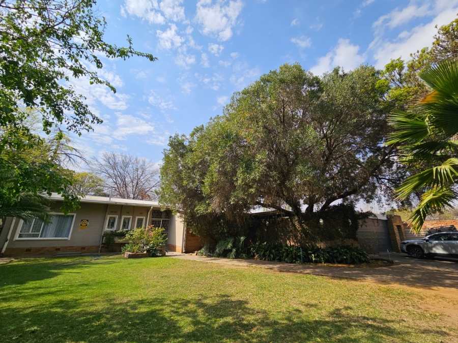 4 Bedroom Property for Sale in Jim Fouchepark Free State